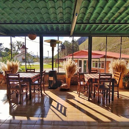 Hotel Mil Estrellas-Torotoro โปโตซี ภายนอก รูปภาพ
